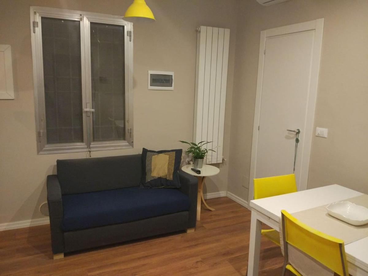 Intero Bilocale Da Antonio - Free Wi-Fi Apartamento Bolonia Exterior foto